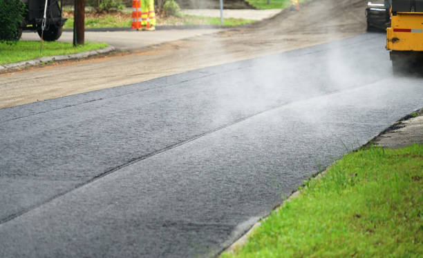 Best Driveway Paving Contractor  in Hewitt, TX